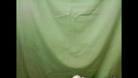 Snapshot of xx_winwin_xx chatting on 26, 11, 2025 Mariel online show from 26, 11, 2025