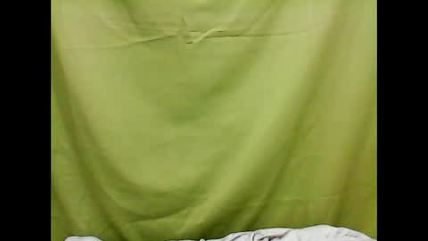 Snapshot of xx_winwin_xx chatting on 1, 12, 2025 Mariel online show from 1, 12, 2025