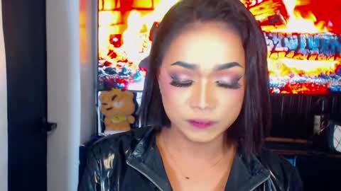 Snapshot of xxasian_goddessxx chatting on 28, 5, 2026 xxasian_goddessxx online show from 28, 5, 2026