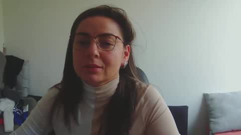 Snapshot of xxbeyotaxx chatting on 21, 10, 2025 beyota online show from 21, 10, 2025
