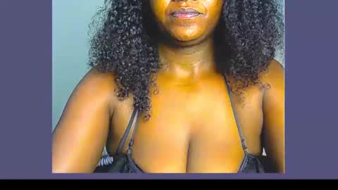 Snapshot of xxfleurlove chatting on 2, 12, 2024 xxfleurlove online show from 2, 12, 2024