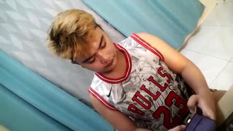 Snapshot of xxhotloyd_cummerx chatting on 14, 11, 2025 Loyd online show from 14, 11, 2025