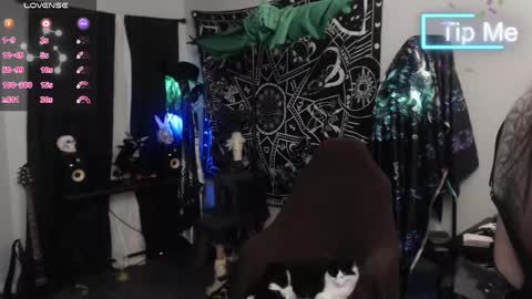 Lilith online show from 27, 2, 2025