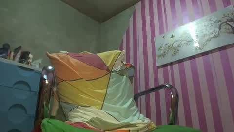 xxrowenatastycockforyouxx online show from 9, 1, 2025