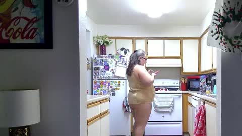 Strawberry Jane online show from 14, 12, 2025