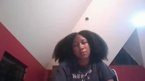 Snapshot of xxuniskellyxx chatting on 3, 1, 2025 xxuniskellyxx online show from 3, 1, 2025