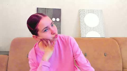 Snapshot of xxx_hotbae_xxx chatting on 31, 5, 2026 Eva online show from 31, 5, 2026
