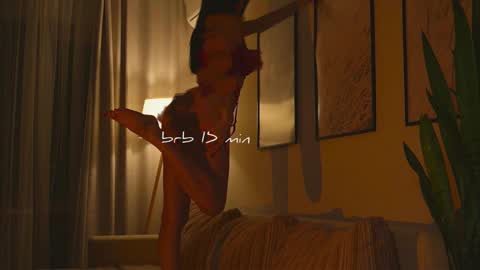 Molly online show from 3, 2, 2026