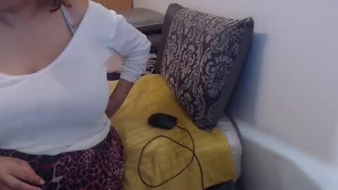 Ayanda online show from 7, 10, 2025