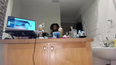 Danielle online show from 11, 2, 2025