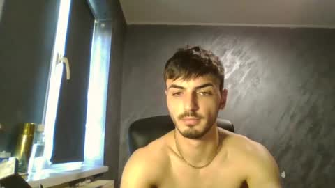 Snapshot of xxxdonpuiuuxxx chatting on 5, 1, 2025 xxxdonpuiuuxxx online show from 5, 1, 2025