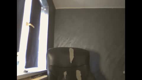 Snapshot of xxxdonpuiuuxxx chatting on 6, 1, 2025 xxxdonpuiuuxxx online show from 6, 1, 2025