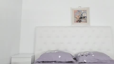 Elvira online show from 4, 2, 2025