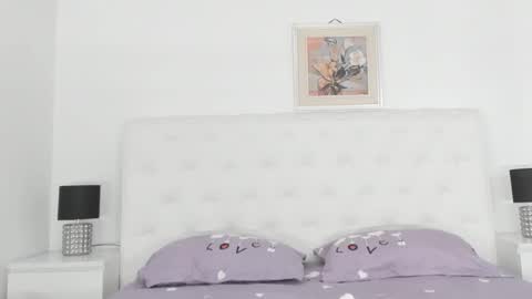 Elvira online show from 8, 3, 2025