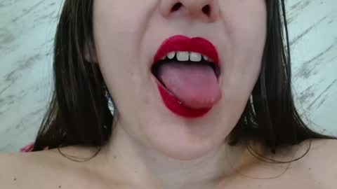 Lola online show from 27, 2, 2025