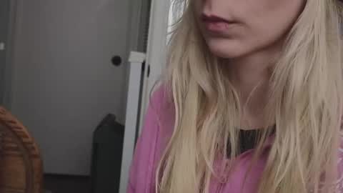 anothabunbun online show from 4, 1, 2025