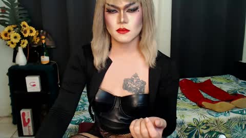 QueenMarina online show from 24, 1, 2025