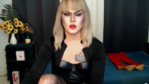 QueenMarina online show from 4, 2, 2025