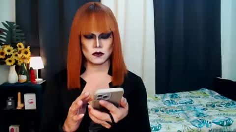 QueenMarina online show from 17, 9, 2025