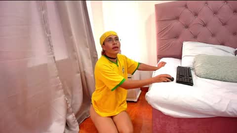 xyren_carter online show from 14, 5, 2026