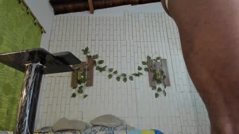 yacksson_lawrence online show from 31, 12, 2024