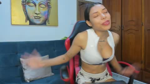 yake  elizabeth online show from 8, 4, 2026