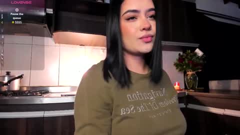 Yakeline online show from 1, 10, 2025