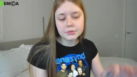 Snapshot of yamatobrodsky1 chatting on 1, 12, 2025 yamatobrodsky1 online show from 1, 12, 2025