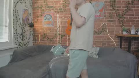 Snapshot of yami_yami_yami chatting on 1, 10, 2025 Mia and Andry  online show from 1, 10, 2025