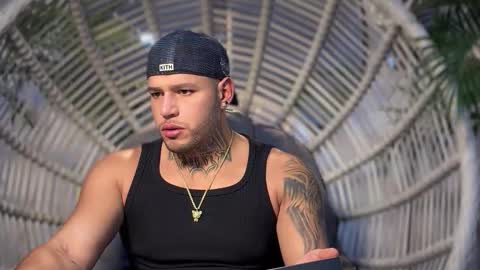 Snapshot of yamp_bigcock chatting on 19, 9, 2025 yamp sambrano online show from 19, 9, 2025