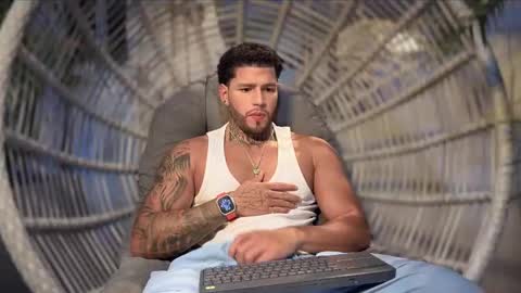 Snapshot of yamp_bigcock chatting on 27, 9, 2025 yamp sambrano online show from 27, 9, 2025