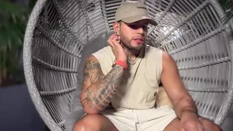 Snapshot of yamp_bigcock chatting on 28, 9, 2025 yamp sambrano online show from 28, 9, 2025