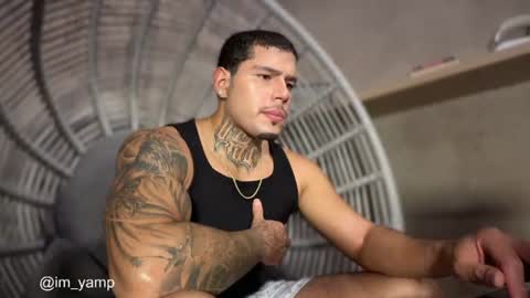 Snapshot of yamp_bigcock chatting on 25, 6, 2026 yamp sambrano online show from 25, 6, 2026