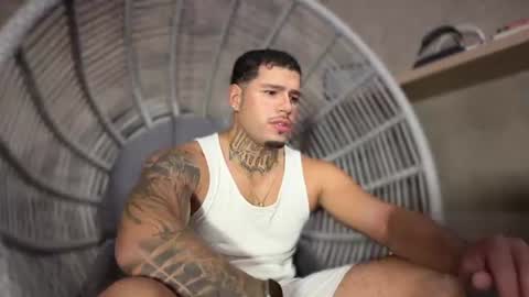 Snapshot of yamp_bigcock chatting on 10, 7, 2026 yamp sambrano online show from 10, 7, 2026