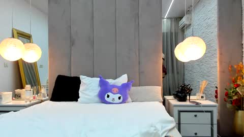 Yana  online show from 20, 1, 2025