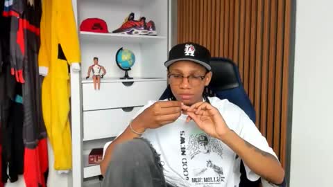 yandi_hot online show from 18, 2, 2026