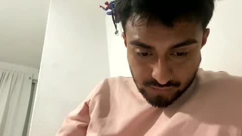 Snapshot of yanose117 chatting on 1, 12, 2025 Jony online show from 1, 12, 2025