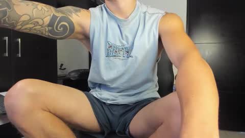 yanpaul83 online show from 30, 9, 2025