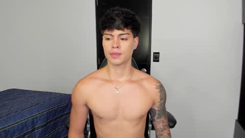 yanpaul83 online show from 21, 11, 2025