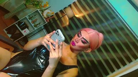 Snapshot of yasii19 chatting on 16, 7, 2026 miss yasii online show from 16, 7, 2026