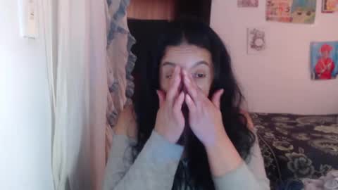 Snapshot of yasmin_love85 chatting on 18, 2, 2025 yasmin_love85 online show from 18, 2, 2025