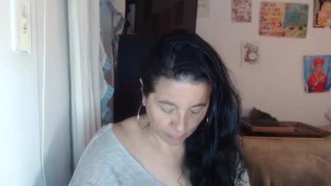 Snapshot of yasmin_love85 chatting on 24, 9, 2025 yasmin_love85 online show from 24, 9, 2025