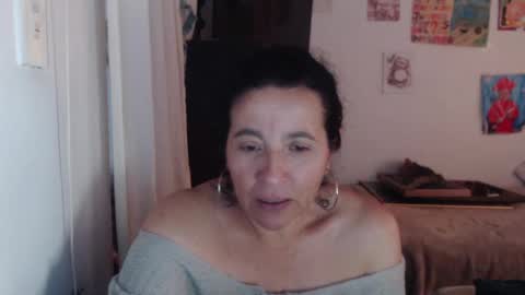 Snapshot of yasmin_love85 chatting on 14, 10, 2025 yasmin_love85 online show from 14, 10, 2025