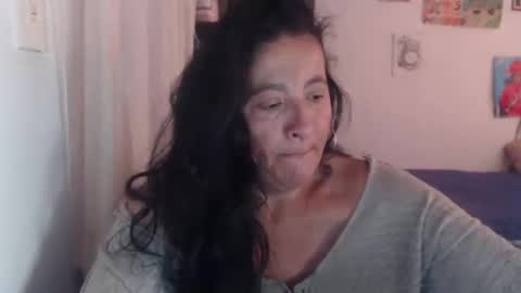 yasmin_love85 online show from 14, 4, 2026