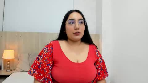 Snapshot of yasmin_ortiz chatting on 27, 2, 2026 Yasmin Ortiz online show from 27, 2, 2026