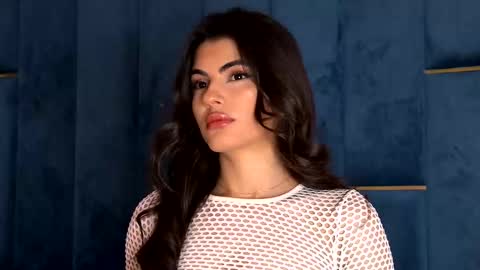 Yasmina  online show from 12, 1, 2026