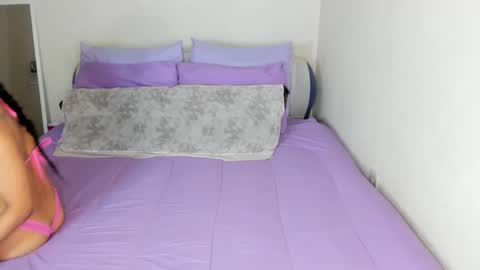 Snapshot of yasminayazzie chatting on 9, 12, 2024 Yasmina online show from 9, 12, 2024