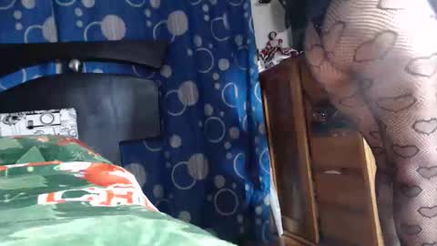 Snapshot of yassa_zan chatting on 2, 11, 2025 yassa_zan online show from 2, 11, 2025