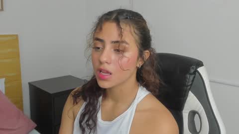 yaya23x online show from 13, 1, 2025