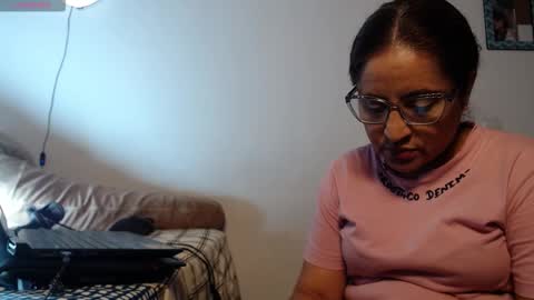 yaya____ online show from 20, 2, 2026